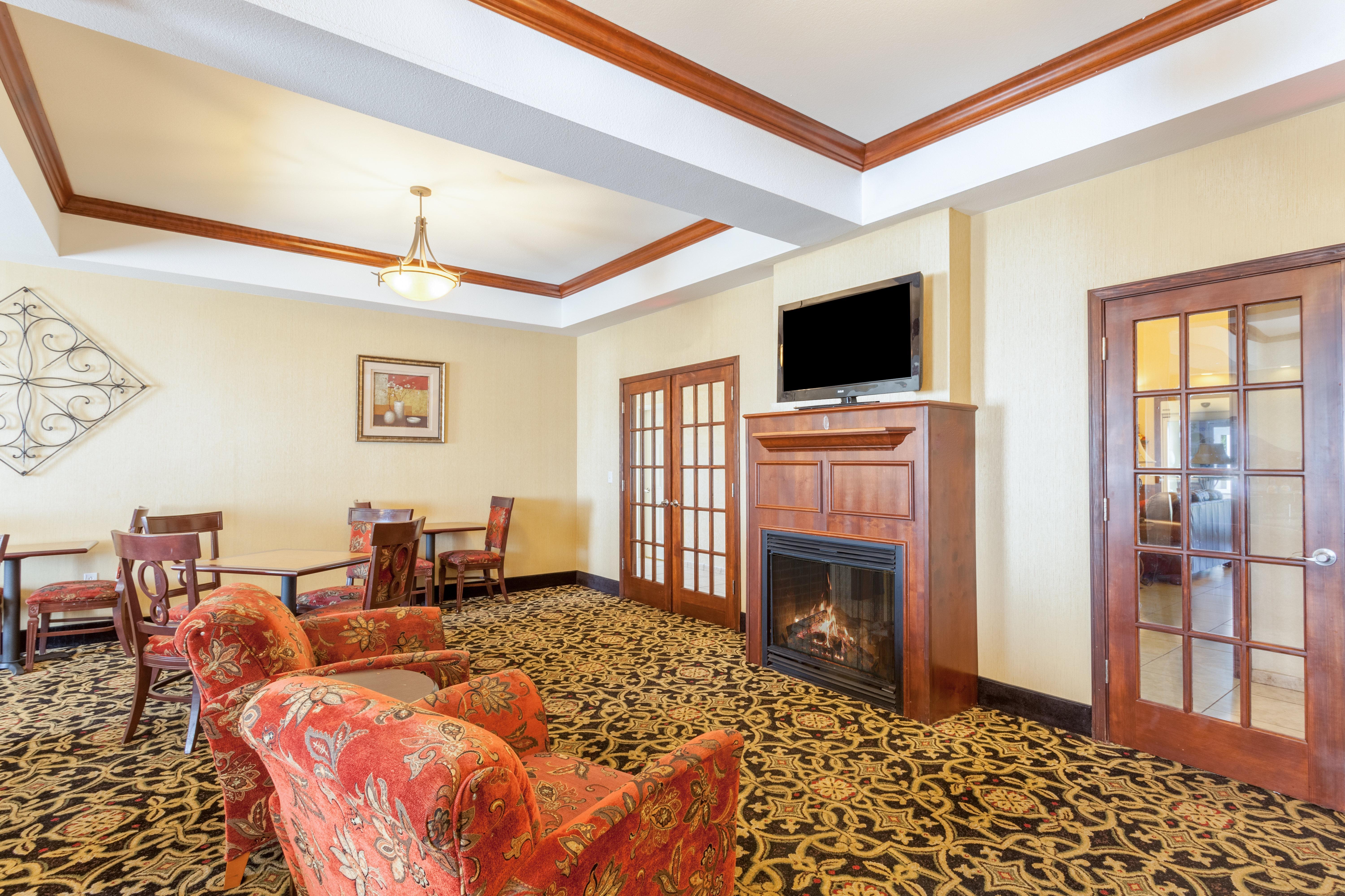 Holiday Inn Express Hotel & Suites Clarksville Extérieur photo