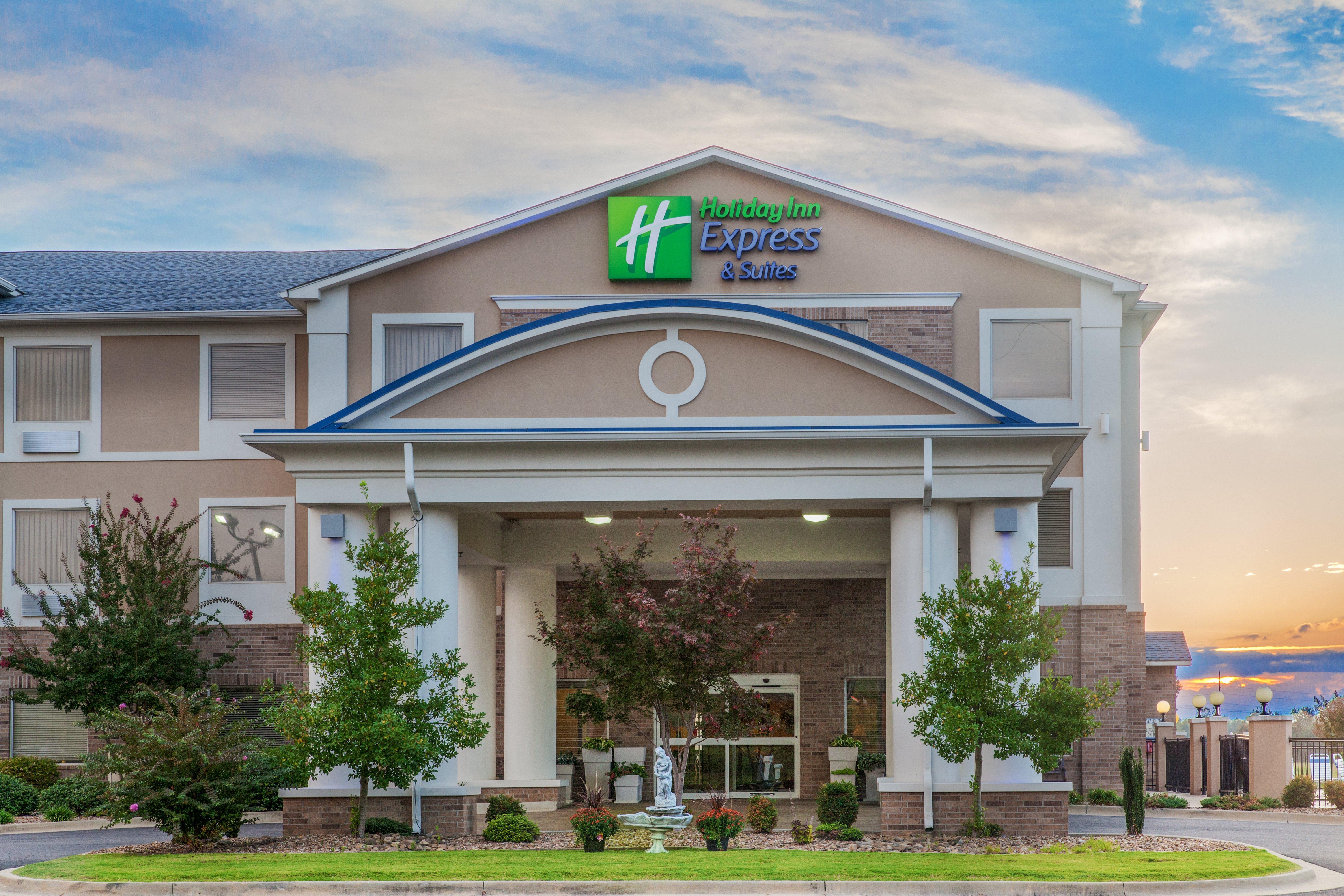 Holiday Inn Express Hotel & Suites Clarksville Extérieur photo