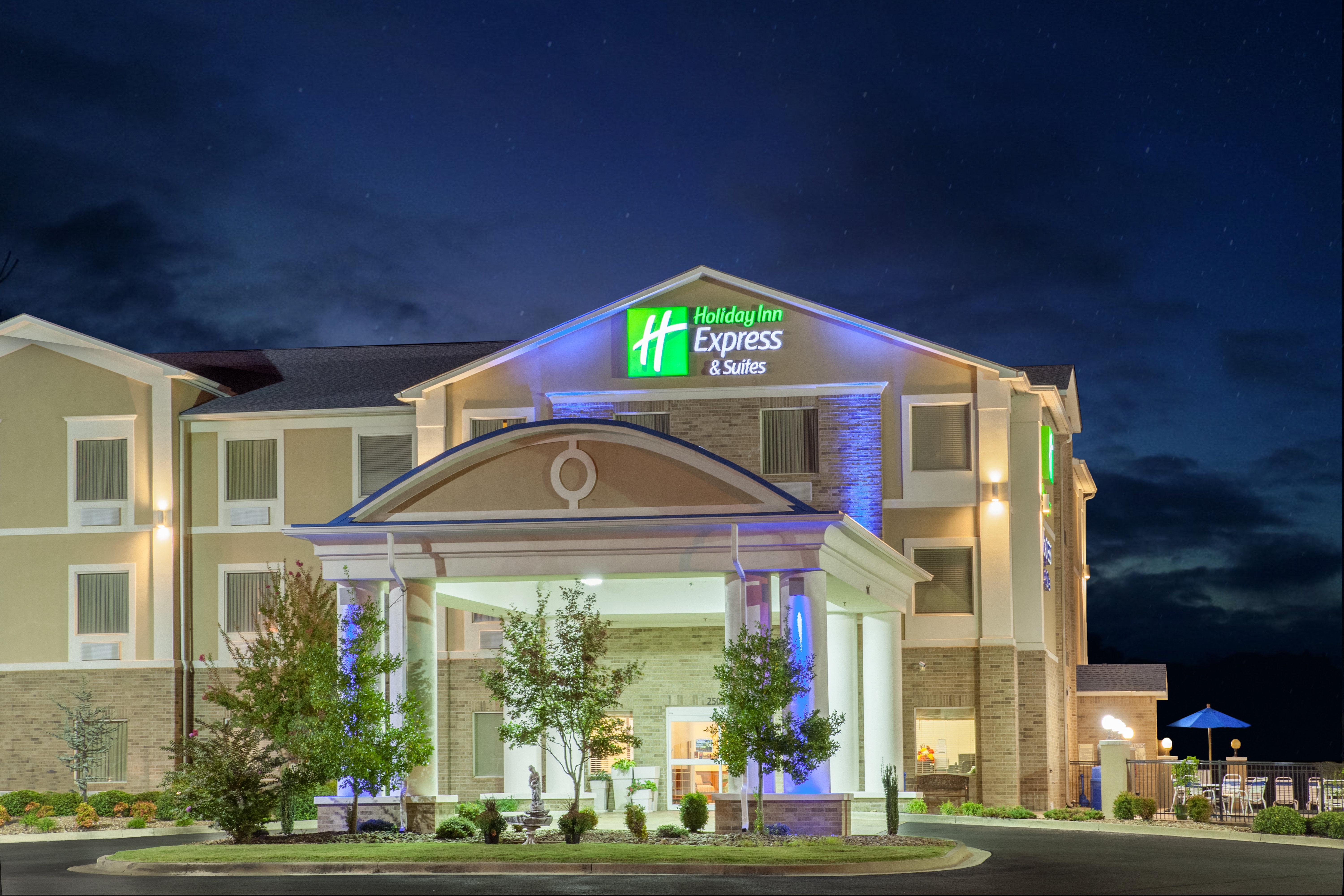 Holiday Inn Express Hotel & Suites Clarksville Extérieur photo