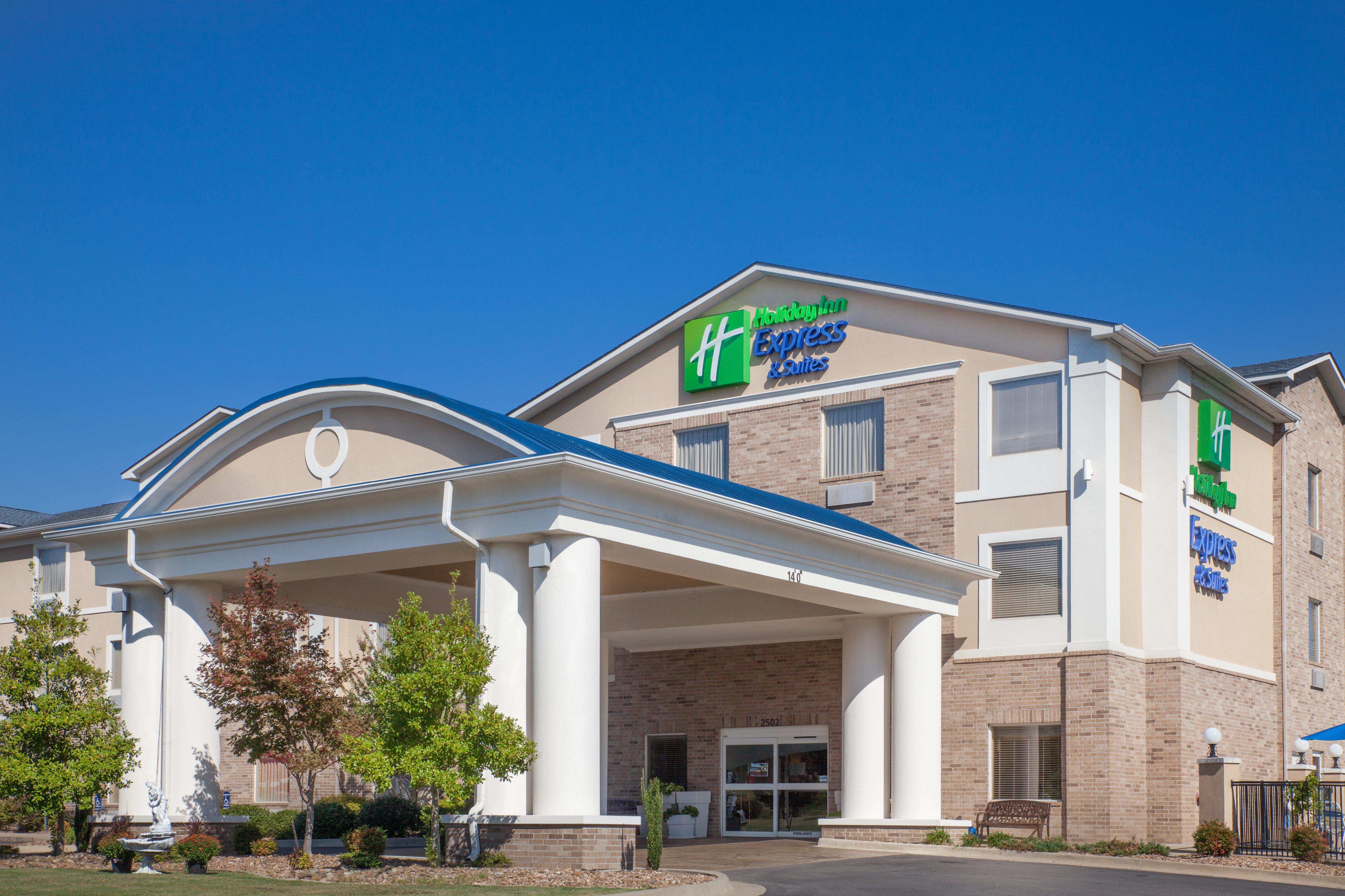 Holiday Inn Express Hotel & Suites Clarksville Extérieur photo