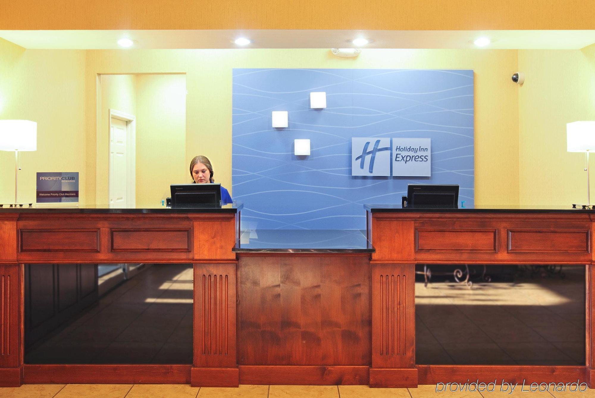 Holiday Inn Express Hotel & Suites Clarksville Extérieur photo